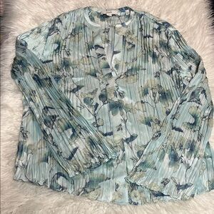 Vince Light Seafoam Floral Pleated Blouse